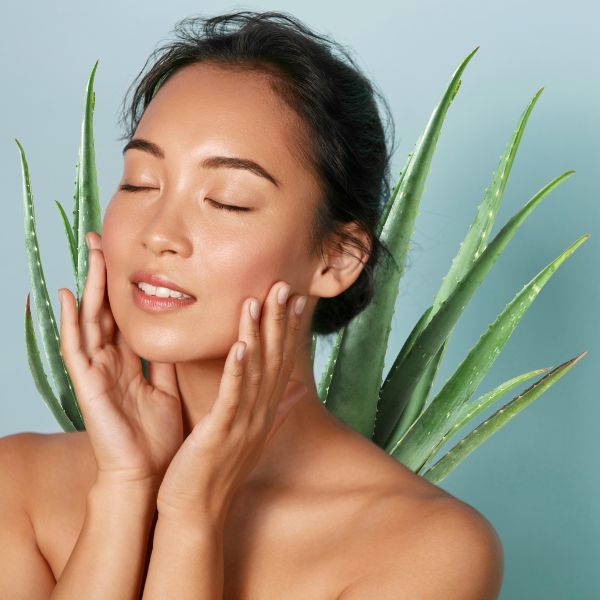 How To Use Aloe Vera For Pimples And Dark Spots